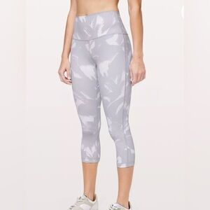 Lululemon Athletica Wonder Under HR Crop 21"